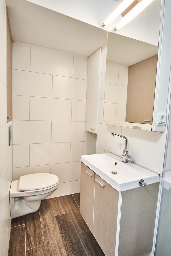 V27 | Hostaid Apartament
