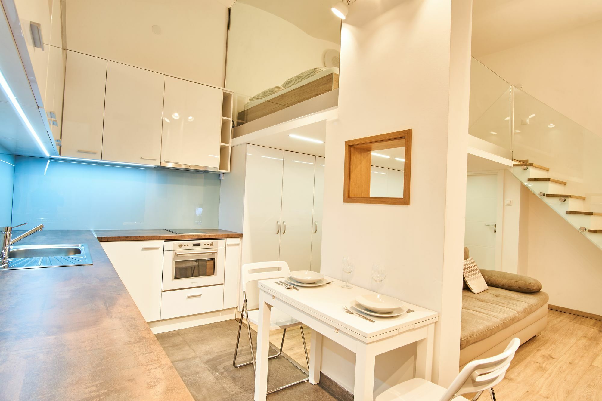 V27 | Hostaid Apartament
